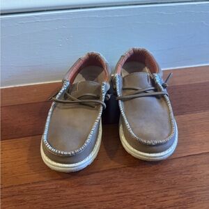 Hey Dude boys Tan Loafers